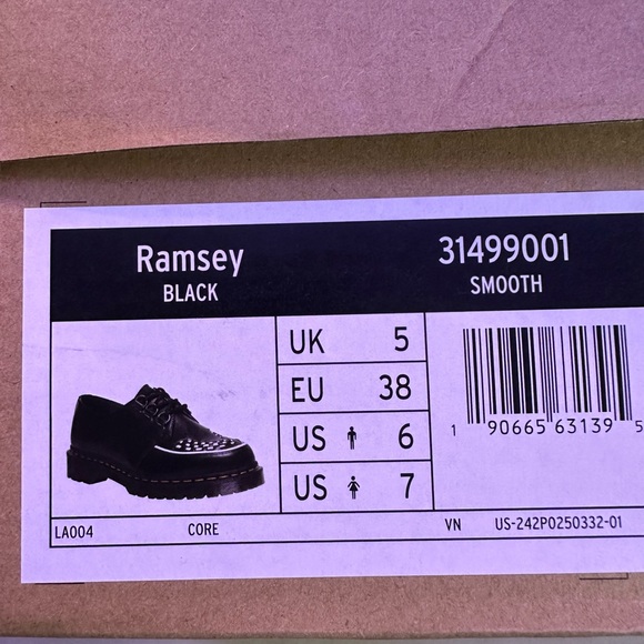 ❌SOLD❌ Dr. Martens RAMSEY SMOOTH LEATHER CREEPERS - Picture 7 of 7